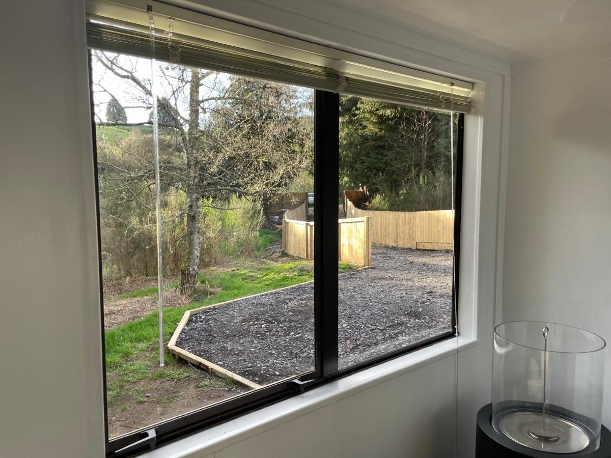 Tiny House In The Bush - A Minute From Town Centre Ruapehu Unique Stays Raetihi Bagian luar foto
