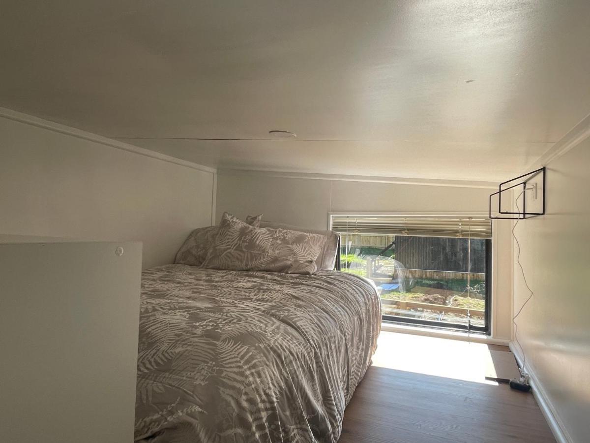Tiny House In The Bush - A Minute From Town Centre Ruapehu Unique Stays Raetihi Bagian luar foto