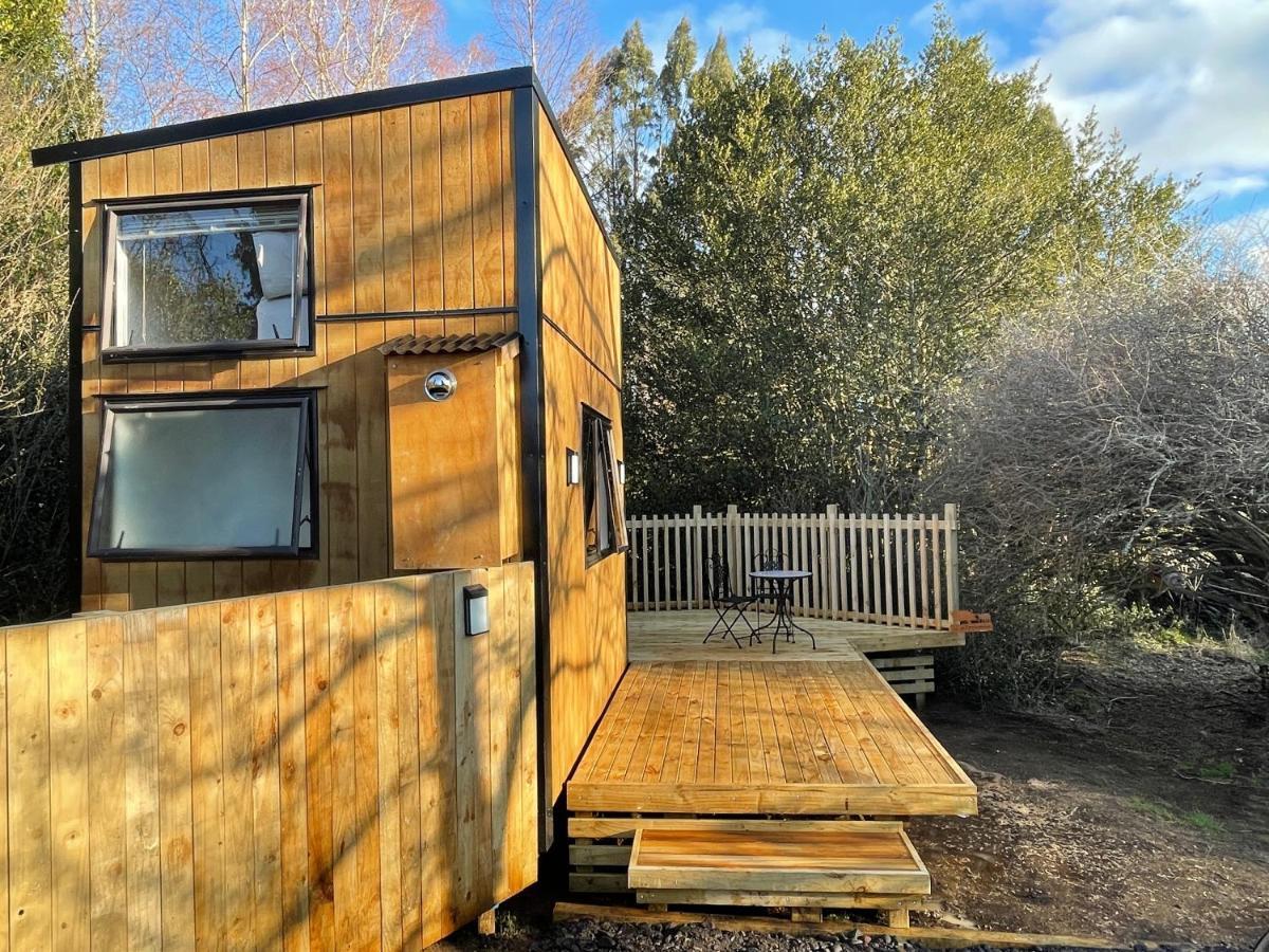 Tiny House In The Bush - A Minute From Town Centre Ruapehu Unique Stays Raetihi Bagian luar foto