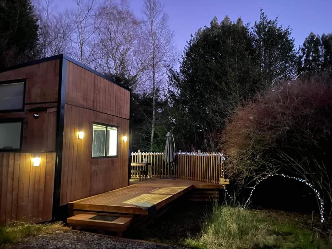 Tiny House In The Bush - A Minute From Town Centre Ruapehu Unique Stays Raetihi Bagian luar foto