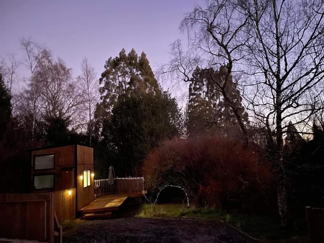 Tiny House In The Bush - A Minute From Town Centre Ruapehu Unique Stays Raetihi Bagian luar foto